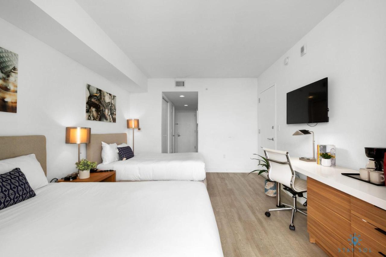 Upper Studio With Balcony,Pool And Gym, Near Beach Hallandale Beach Exterior foto