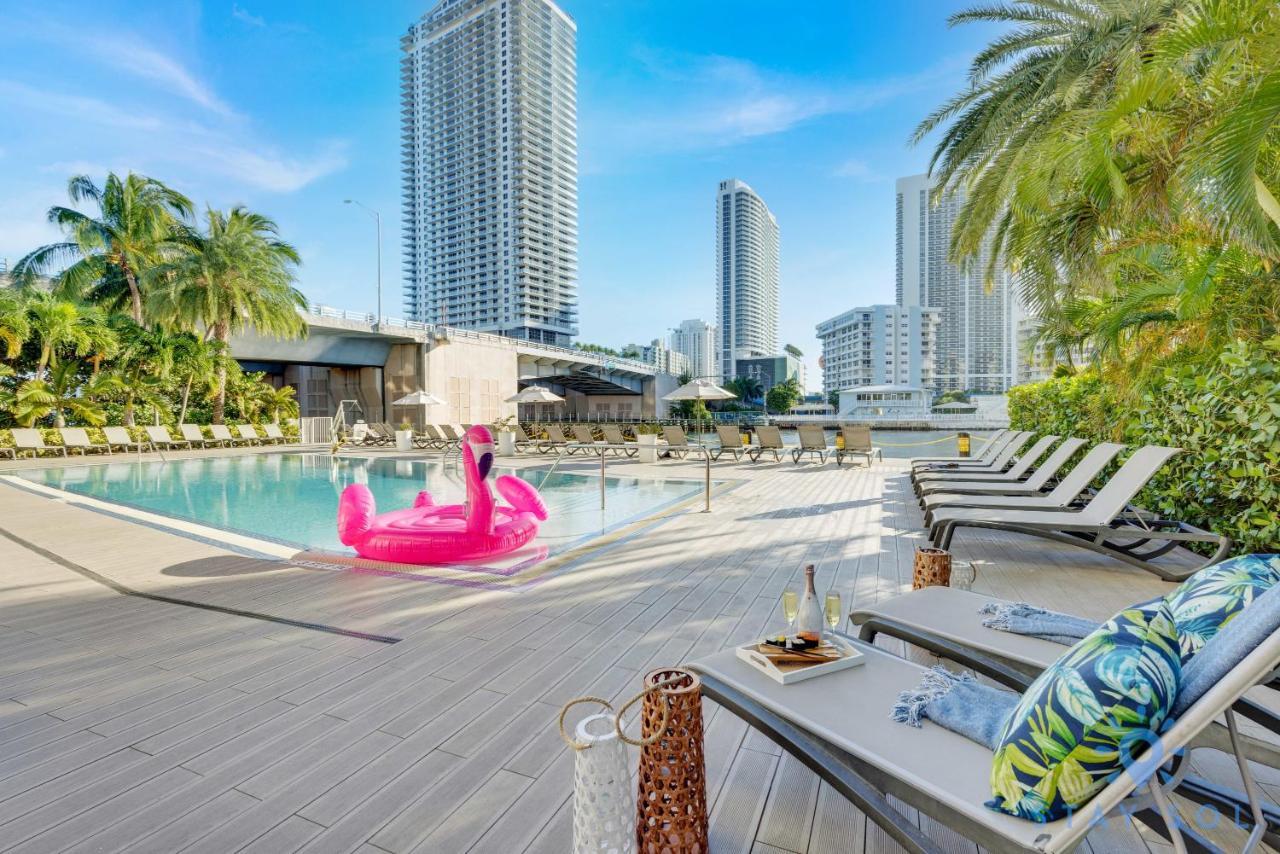 Upper Studio With Balcony,Pool And Gym, Near Beach Hallandale Beach Exterior foto